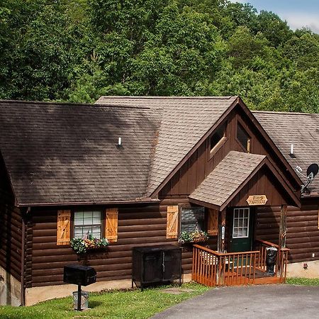 Idyllic Cabin With Hot Tub Less Than 2 Mi To Dollywood! Sevierville Buitenkant foto