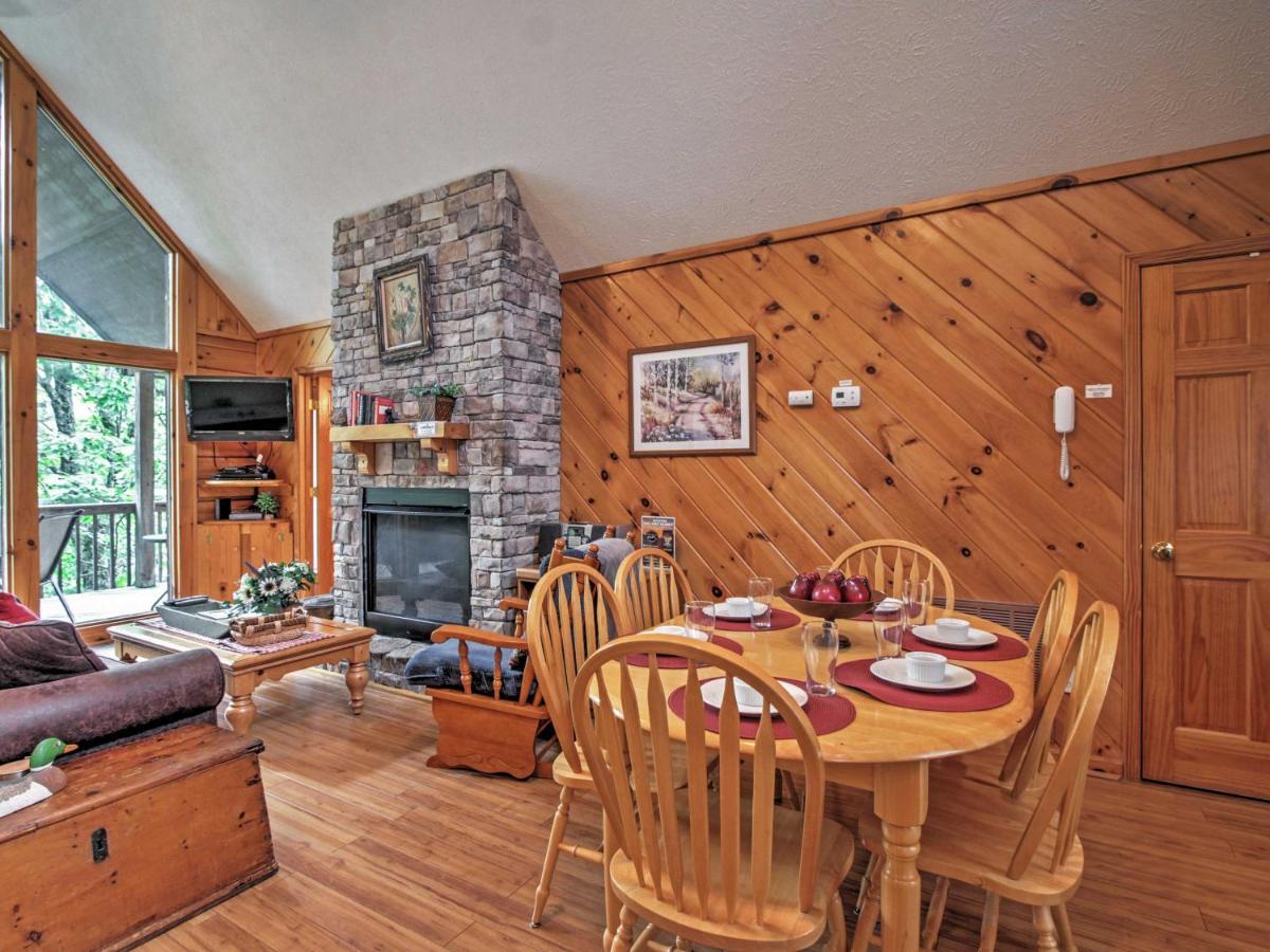 Idyllic Cabin With Hot Tub Less Than 2 Mi To Dollywood! Sevierville Buitenkant foto